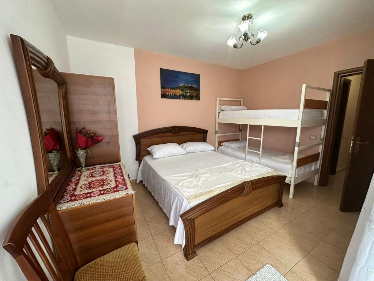 Cozy Apartment In The City Center Shkoder Ngoại thất bức ảnh