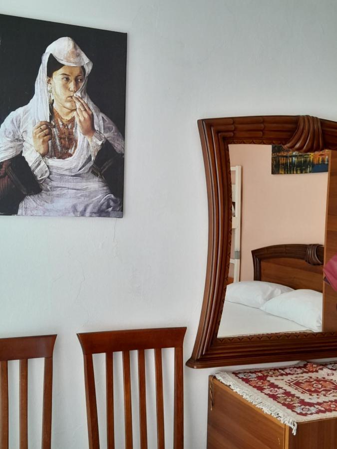 Cozy Apartment In The City Center Shkoder Ngoại thất bức ảnh