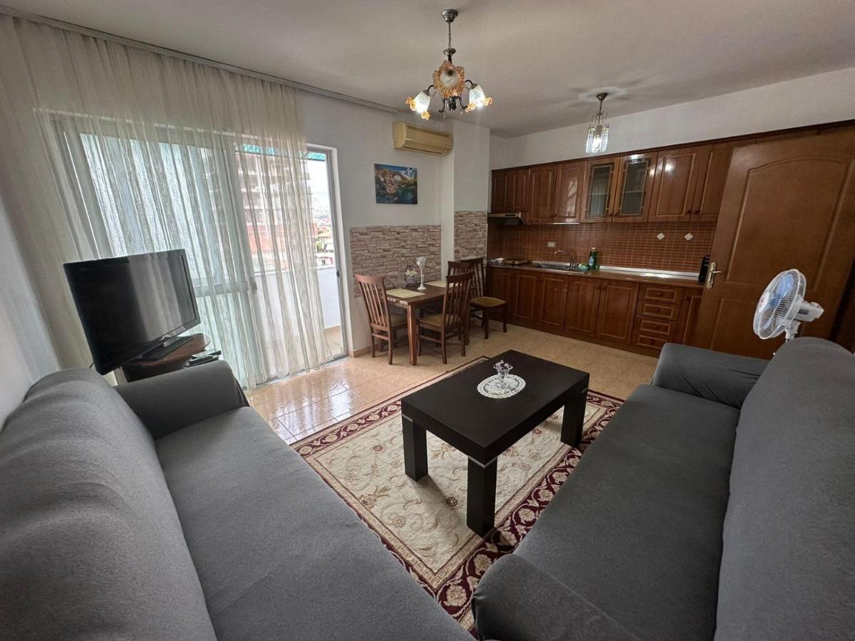 Cozy Apartment In The City Center Shkoder Ngoại thất bức ảnh