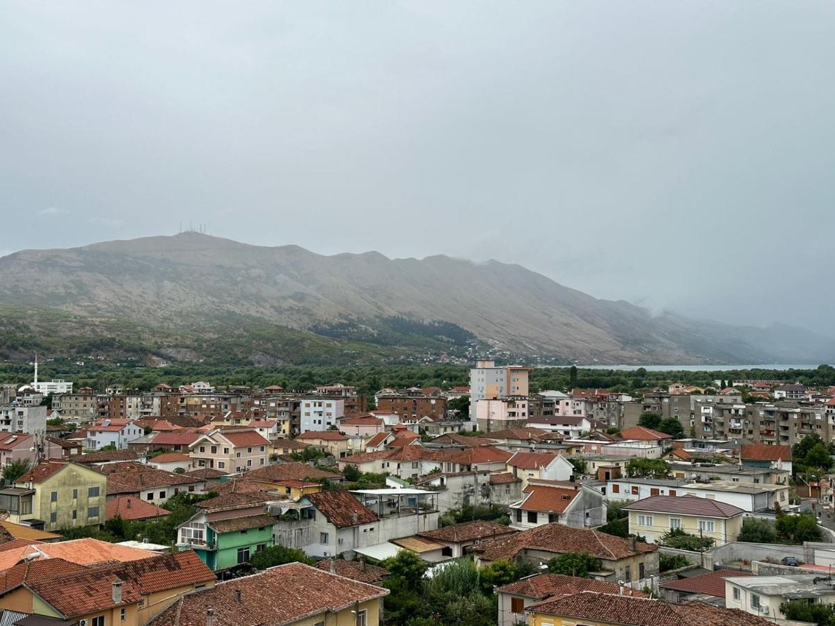 Cozy Apartment In The City Center Shkoder Ngoại thất bức ảnh